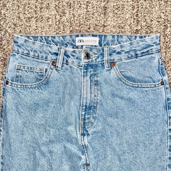 ZARA Women's Mid Rise Light Denim Blue Relaxed Jeans Size 4 - Picture 10 of 12